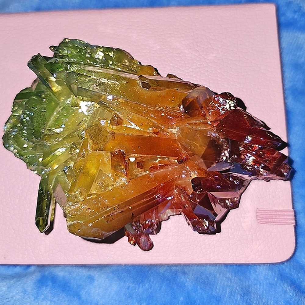 315g, Angel Aura Quartz,117x77x54mm, NWT!